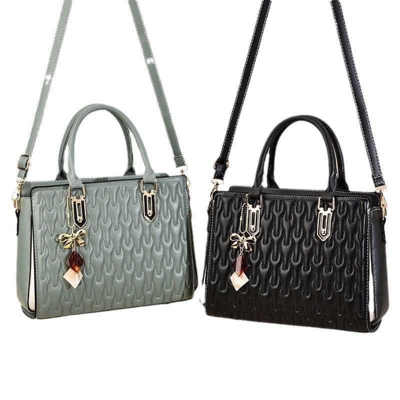 Women's Large-capacity Simple Shoulder Messenger Bag | VaquitaRepublic