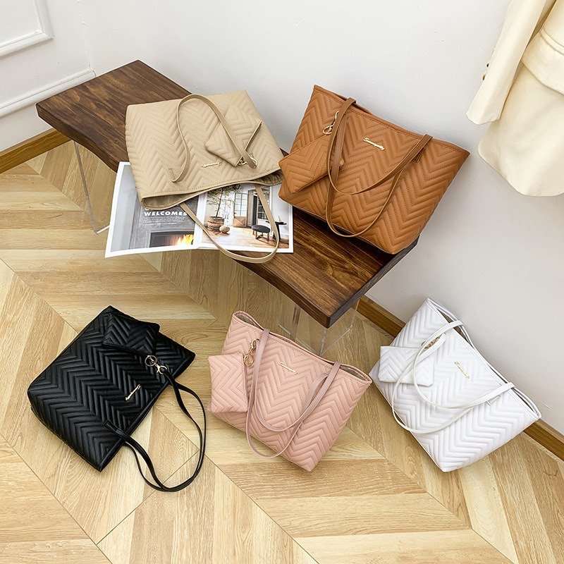 Women's Fashionable Wave Pattern Diamond Plaid Embroidered Shoulder Bag | VaquitaRepublic